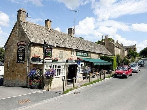 The Hollow Bottom Hotel Guiting Power Exterior photo